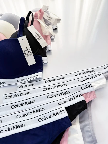 ست شورت بکلس و سوتین فنر دار کلوین کلاین Calvin Klein