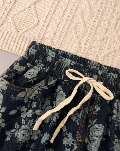 شلوارک جین گل آبی کد 4685