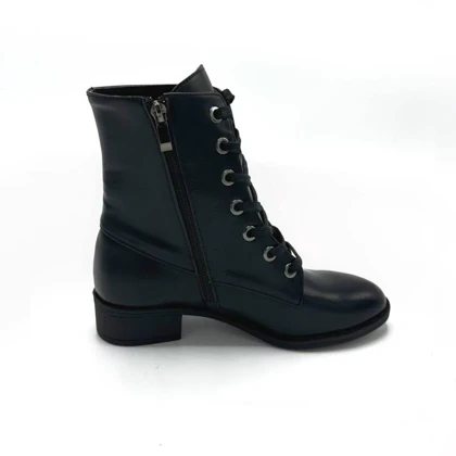 کفش نیم بوت زنانه مدل Stradivarius Flat Ankle Boots - BTB25