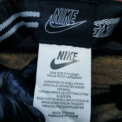 کلاه کپ بیسبالی، طرح نایک از nike