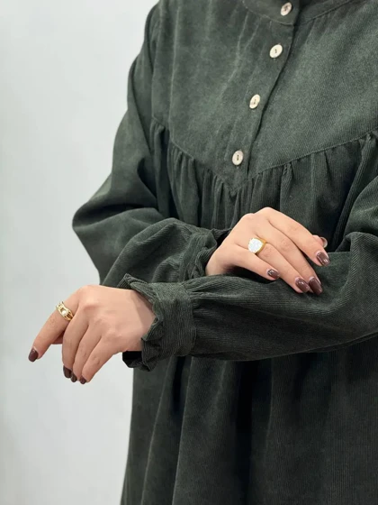 مانتو پاییزه یقه چین آیسو مانلی