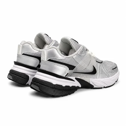 کفش کتانی زنانه نایکی v2k نقره ای سفید Nike V2k