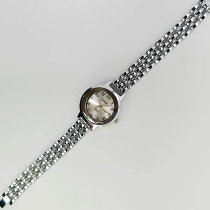 ساعت مچی زنانه مجلسی EHHE نگین‌دار با موتور کوارتز