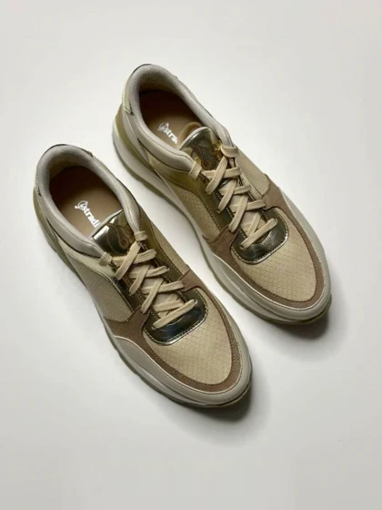 کفش راحتی زنانه استرادیواریوس مدلStradivarius-Sneakers-SKG10