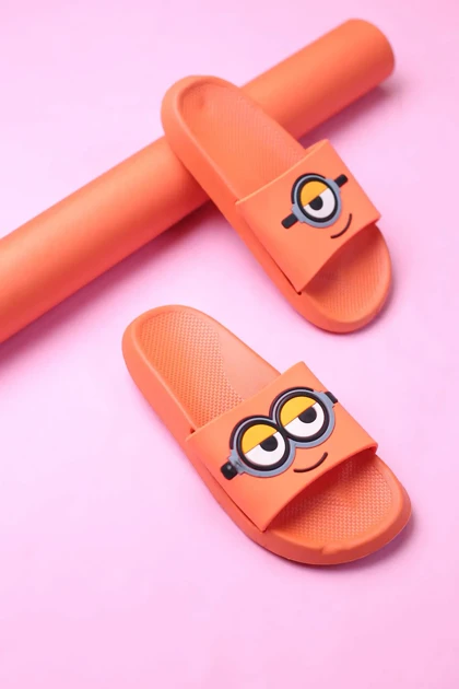 کفش صندل روفرشی بچه گانه مینیون