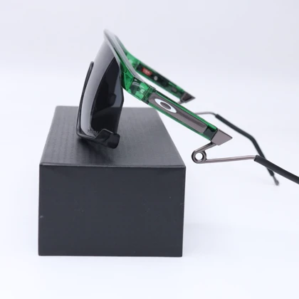 عینک از برند OAKLEY کد 181411