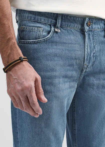 شلوار جین Tapered-Fit