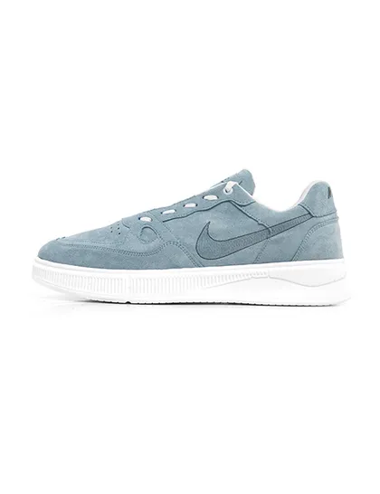 کفش اسپرت مردانه Nike