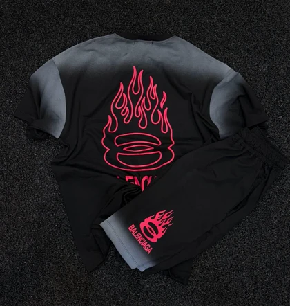 ست تیشرت شلوارک پشت چاپ بلنسیاگا مشکی با چاپ صورتی خفن کیفیت عالی