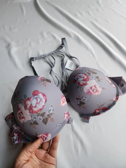 سوتین جکدار فنردار جلوبازشو کد: 9014