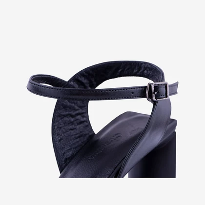 کفش پاشنه‌دار چرم زنانه مشکی