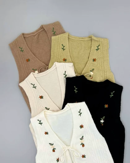 جلیقه بافت گلدوزی کد 4183