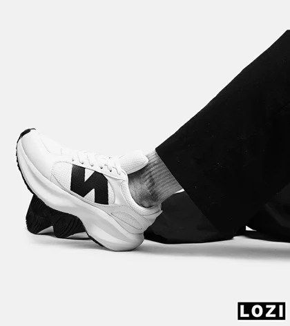 کفش کتانی مردانه سفید مشکی NEW BALANCE 547
