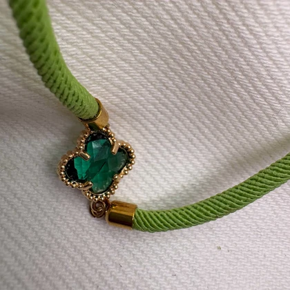 دستبند اسپرت طرح «ونکلیف سبز» (بند طنابی) | نماد شانس و طبیعت