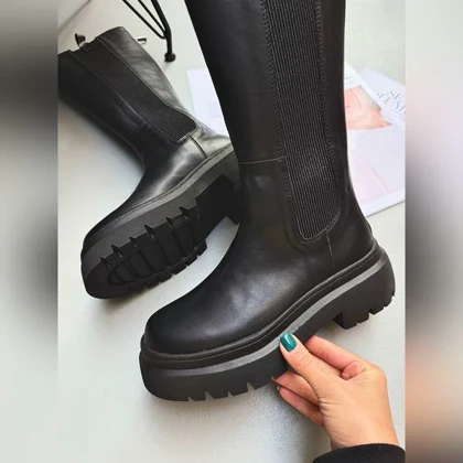 بوت بلند خاطره