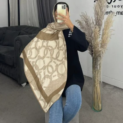 روسری طرح دار
