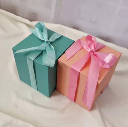باکس زیورآلات گل رز معطر