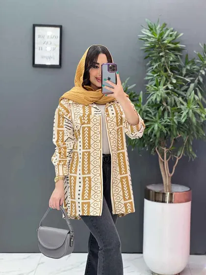 مانتو طرحدار سنتی دکمه فلزی