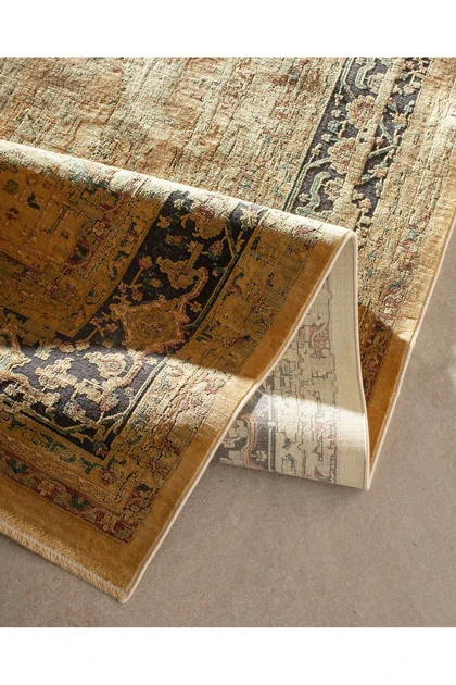 فرش لوویل Madame Coco مدل Leoville مستطیل 160 × 235 سانتی‌متر - بژ