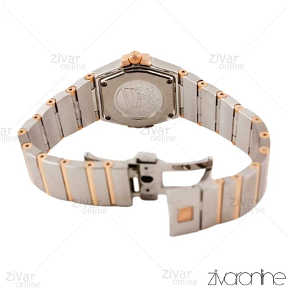 ساعت امگا کانسلیشن زنانه دورنگ رزگلد صفحه نقره ای دور نگین 102793