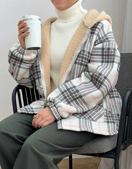 کت چهارخونه داخل تمام خز کد 3349