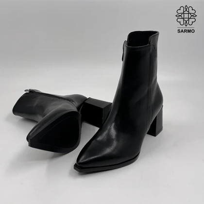 نیم‌بوت پاشنه‌دار زنانه