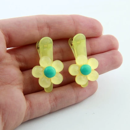 گیره مو دخترانه طرح گلی