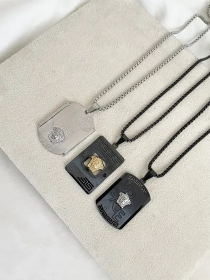 گردنبند مردانه مارک ورساچ
