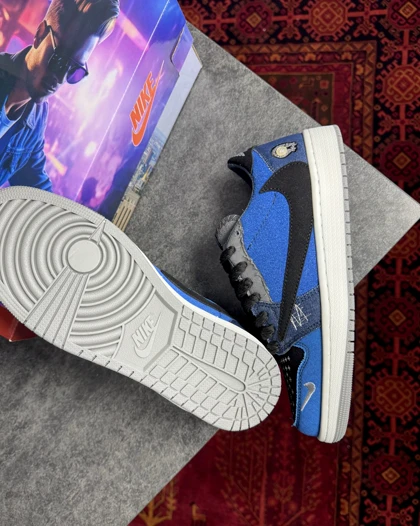 کتانی جردن تراویس وودو