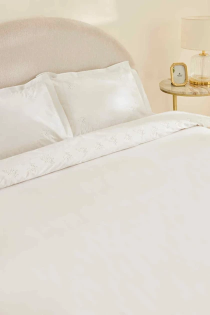 سرویس روتختی دو نفره Karaca Home مدل White Coll Rayas گلدوزی‌دار پنبه‌ای - سفید