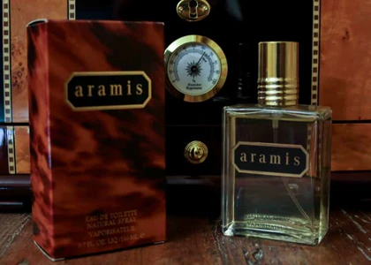 ادکلن آرامیس مردانه 110 میل طلایی قهوه ای اورجینال Aramis-31888-G