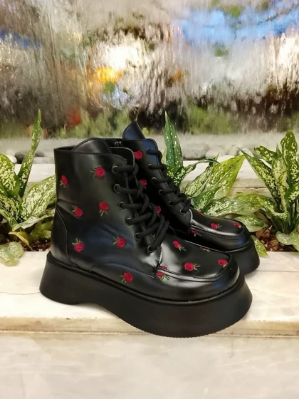 نیم بوت گل ریز