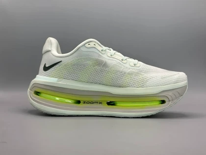 کتانی نایکی ایر زوم وومرو پریمیوم سفید فسفری/Nike