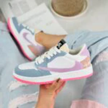 کتانی زنانه ترویس Nike jordan travis
