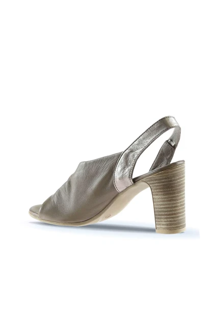 صندل زنانه بوئنو bueno