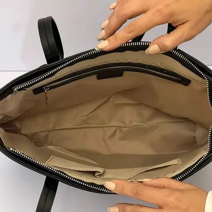 کارل مدل رو دوشی( سفید مشکی) (کد k21)