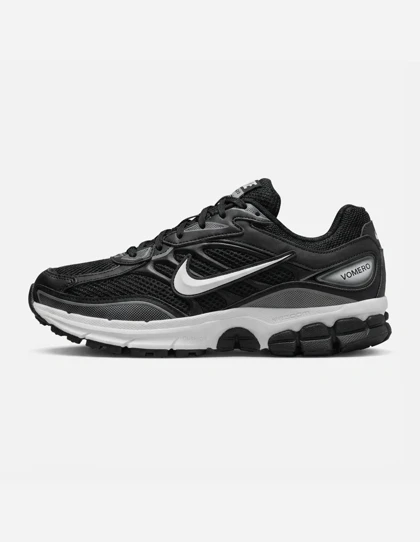 کتانی روزانه Unisex نایک Nike Nike Vomero U