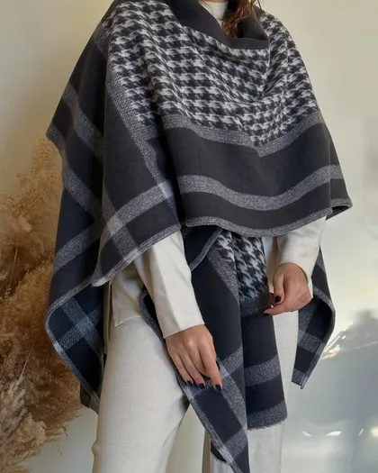 کت یقه‌گرد