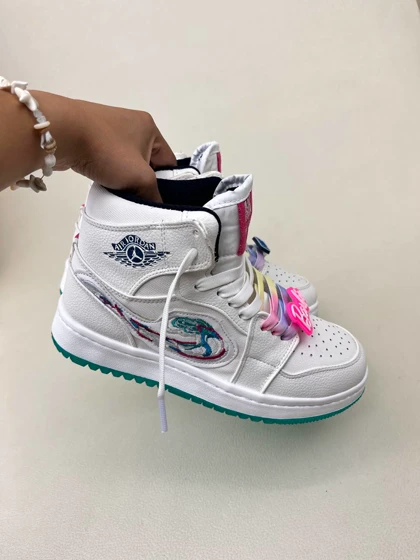 کتانی ونس زنانه ساق‌دار باربی ایر جردن وان air jordan 1 sample barbie کد 912