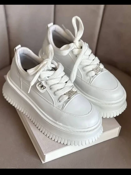 کتانی بغل پروانه