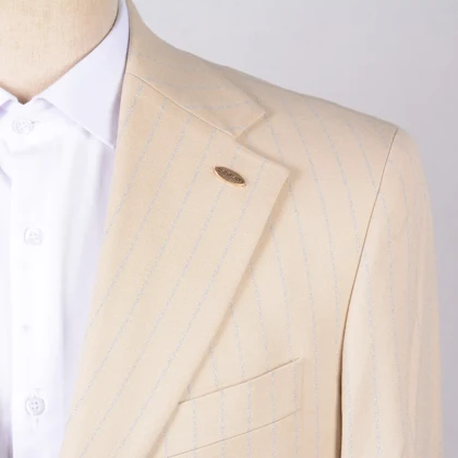 کت و شلوار دو دکمه کرم راه راه