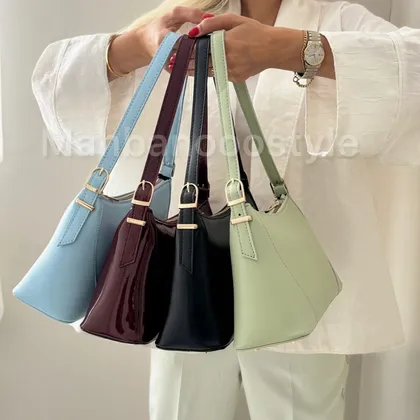 کیف دوشی زنانه مدل پنتی