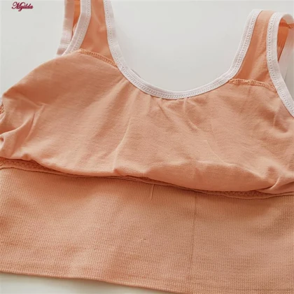 ست نیم‌تنه و شورت ورزشی زنانه گلبهی مدل 4620