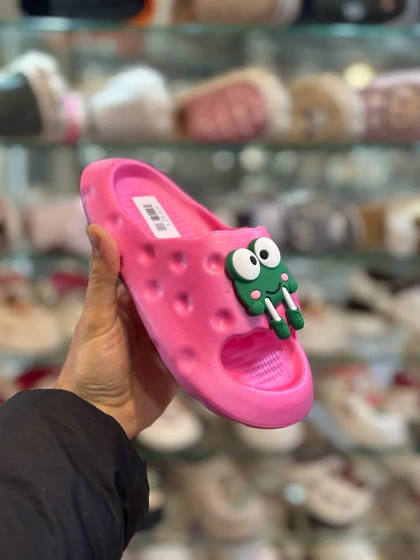 دمپایی بچه گانه مدل قورباغه