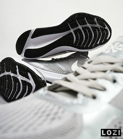 کفش کتانی زنانه و مردانه طوسی Nike guide 10