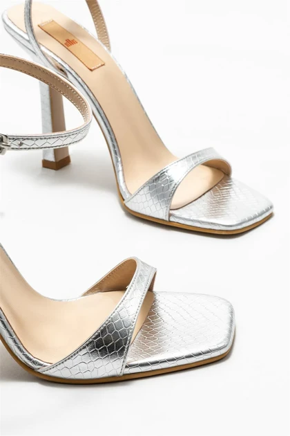 صندل زنانه اله elle