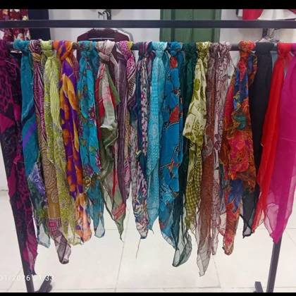 مینی اسکاراف طرح دار