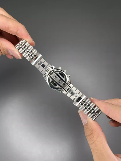 ساعت مچی سیتیزن کورنوگراف بند سیلور صفحه سفید Citizen