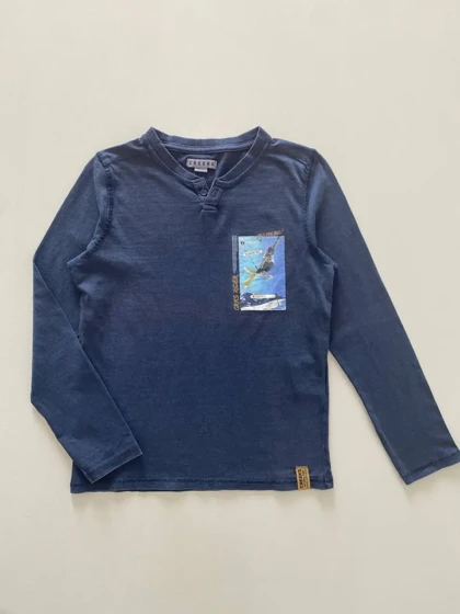 بلوز با یقه دکمه دار