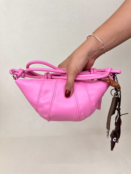 کیف پاسپورتی زنانه زارا طرح کروسان ZARA کد 1534